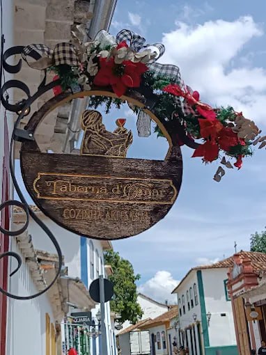 Taberna d’Omar — Tiradentes (fachada/placa)